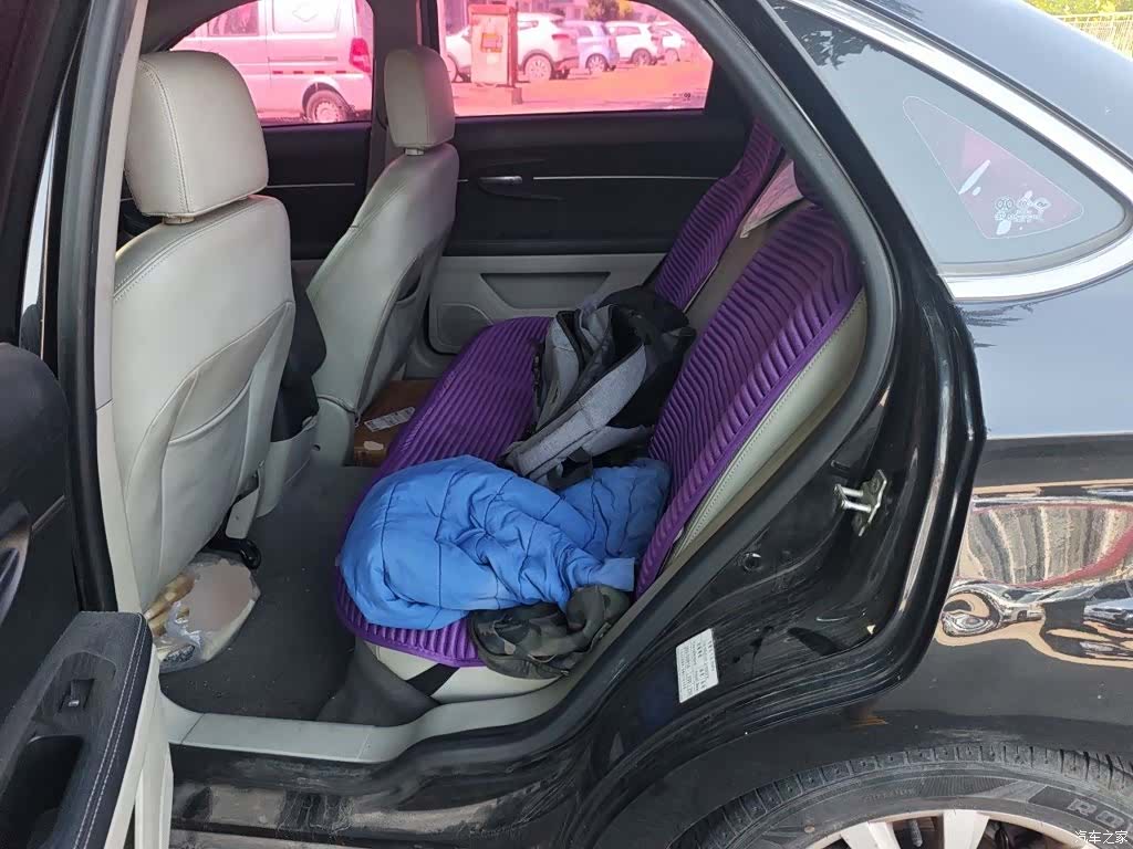 BAIC D50, 2015 14
