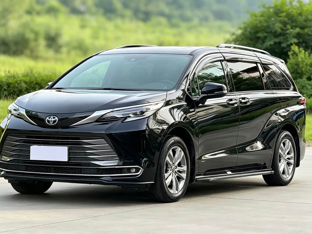 Toyota Sienna 2023 2.5L Luxury