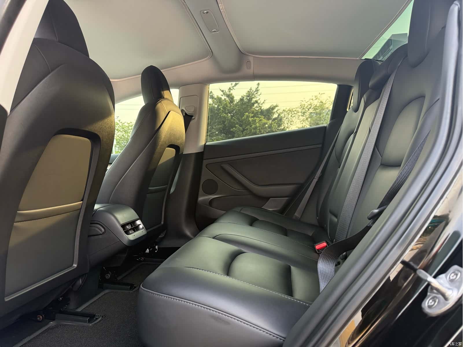 Tesla Model 3, 2022 8