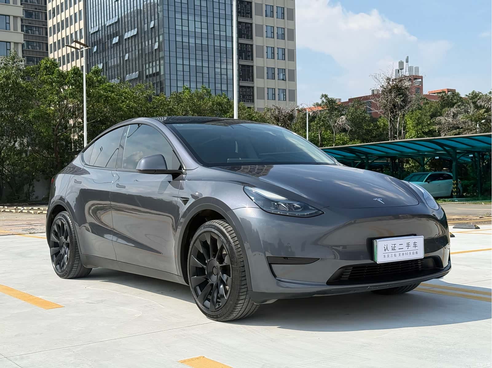 Tesla Model Y, 2023 3