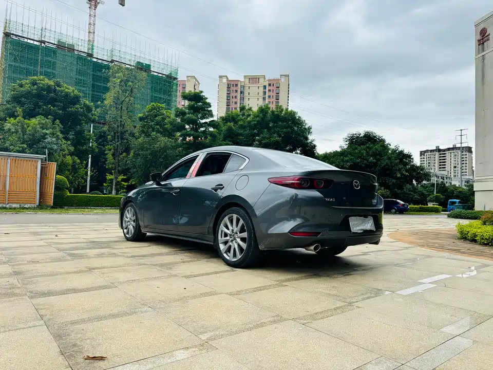 Mazda 3 Angkesaila