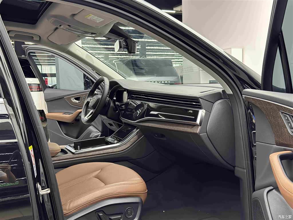 Audi Q7, 2023 8