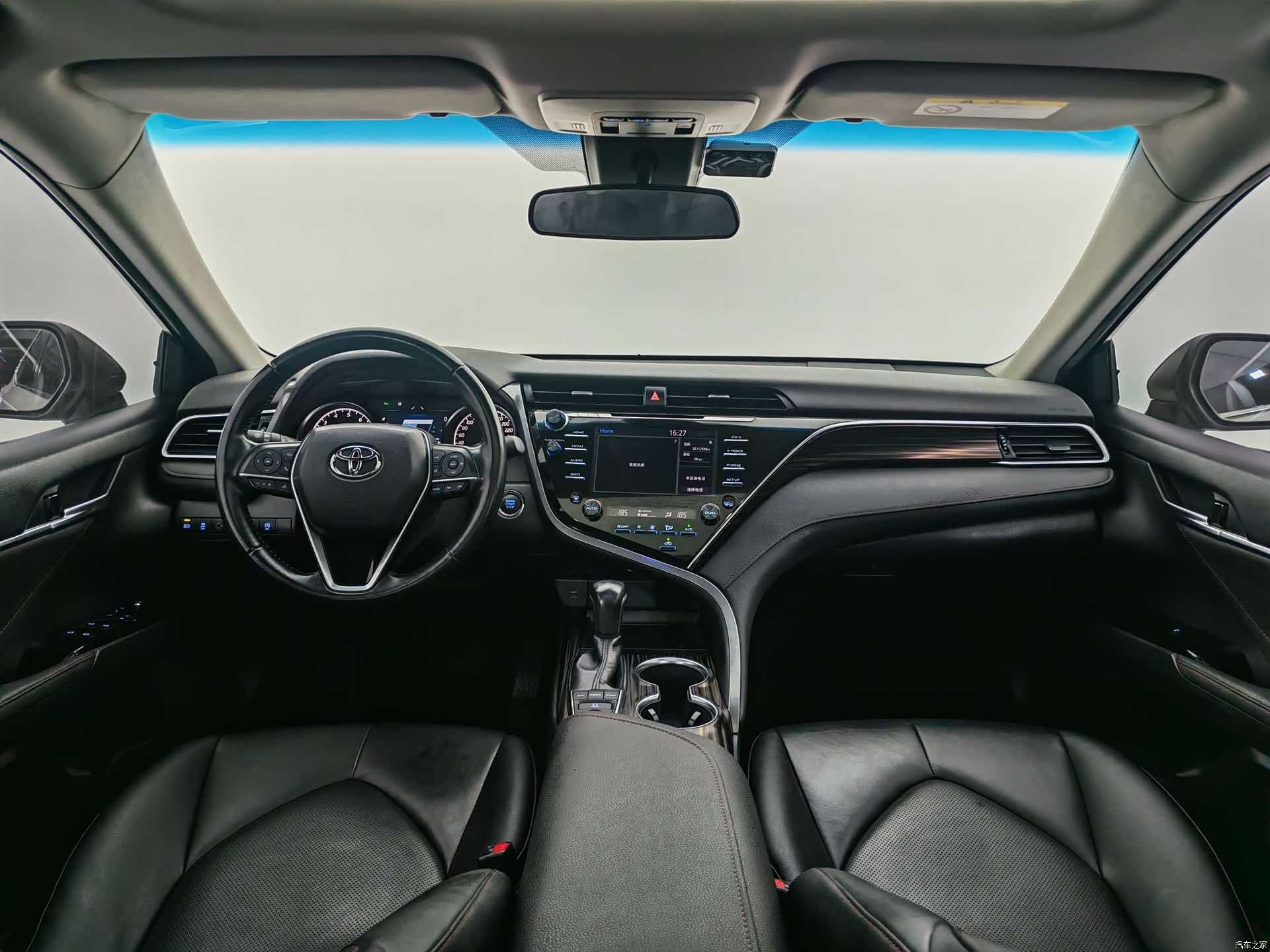 Toyota Camry, 2018 18