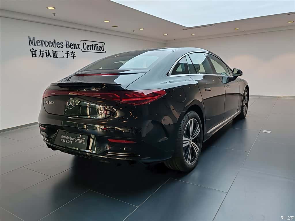 Mercedes-Benz EQE, 2025 16