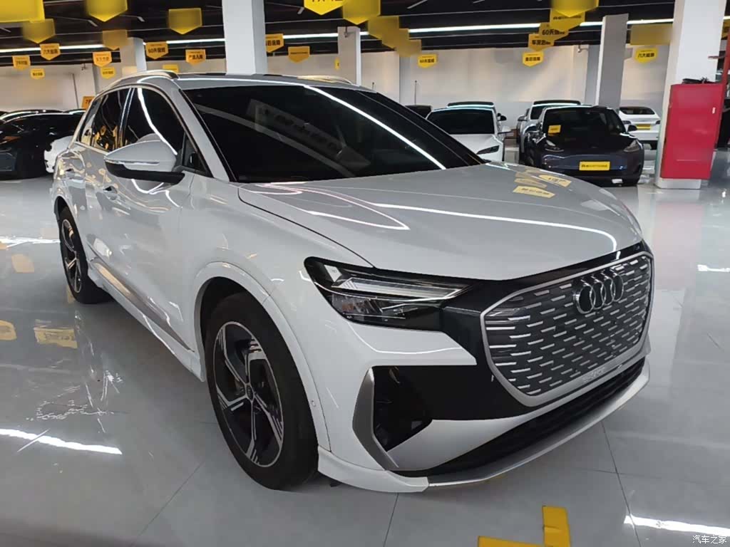 Audi Q4 e-tron, 2023 4