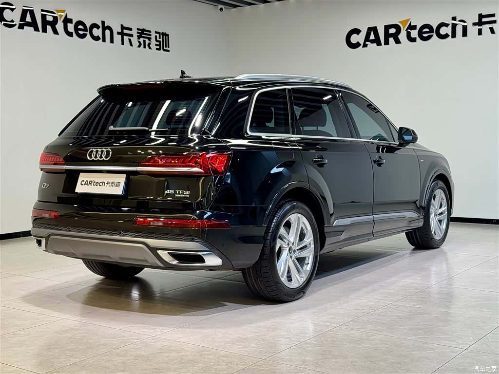 Audi Q7, 2024 4