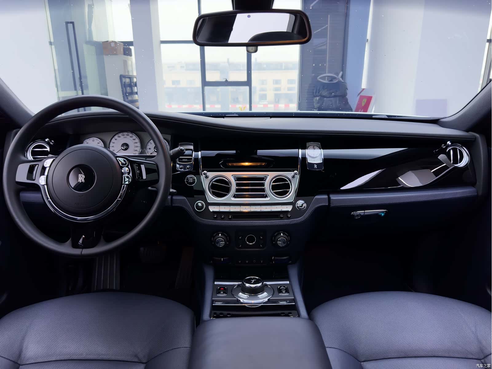 Rolls-Royce Ghost, 2014 22