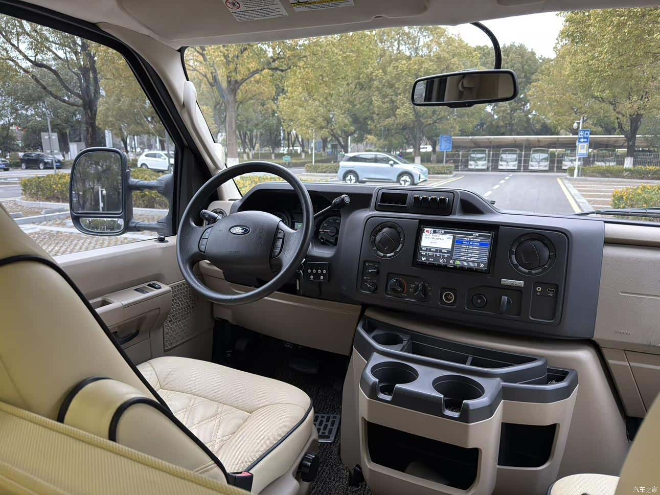 Ford E350, 2012 4
