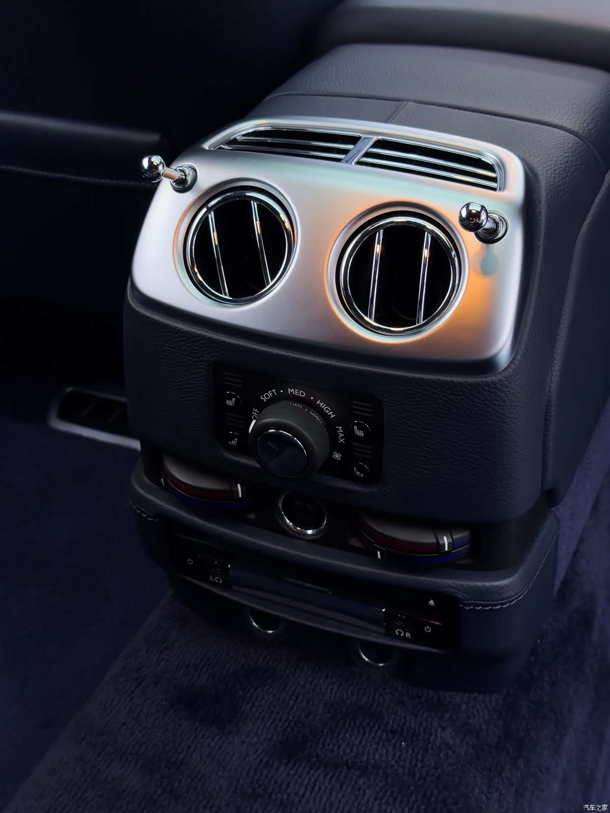 Rolls-Royce Ghost, 2014 33