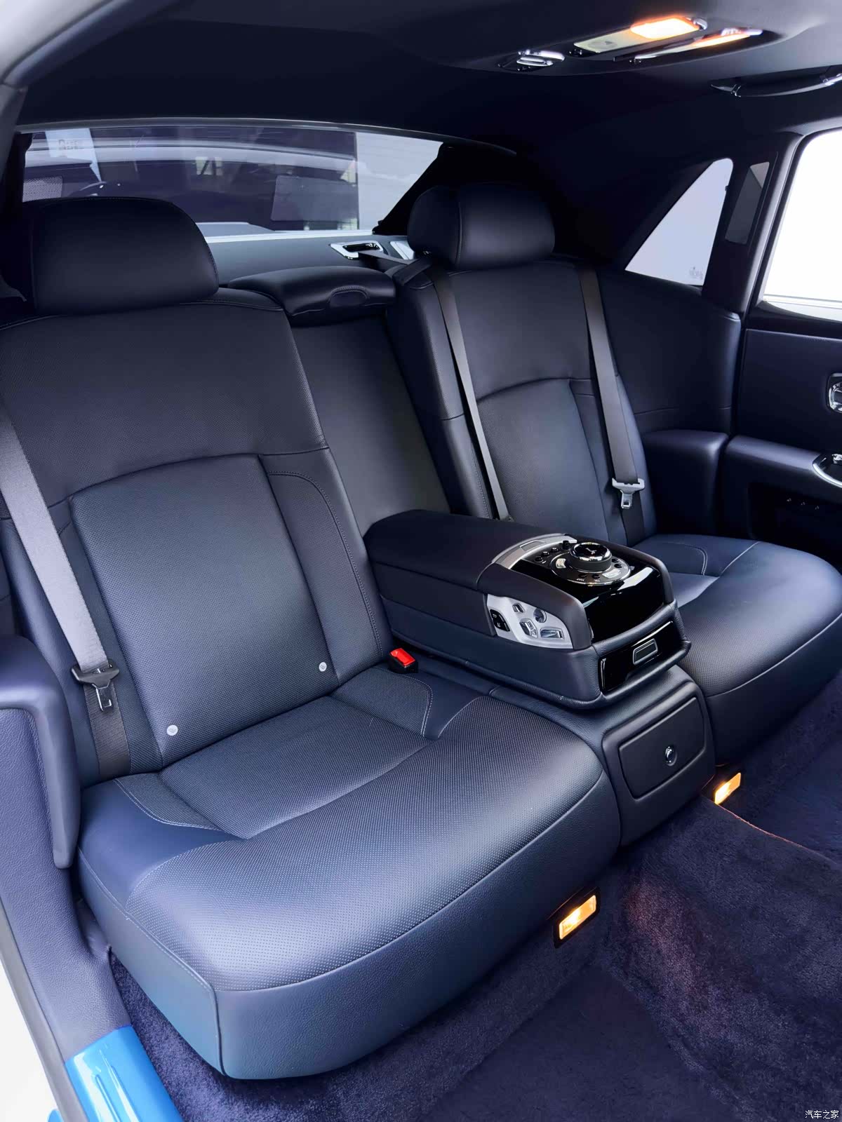 Rolls-Royce Ghost, 2014 29