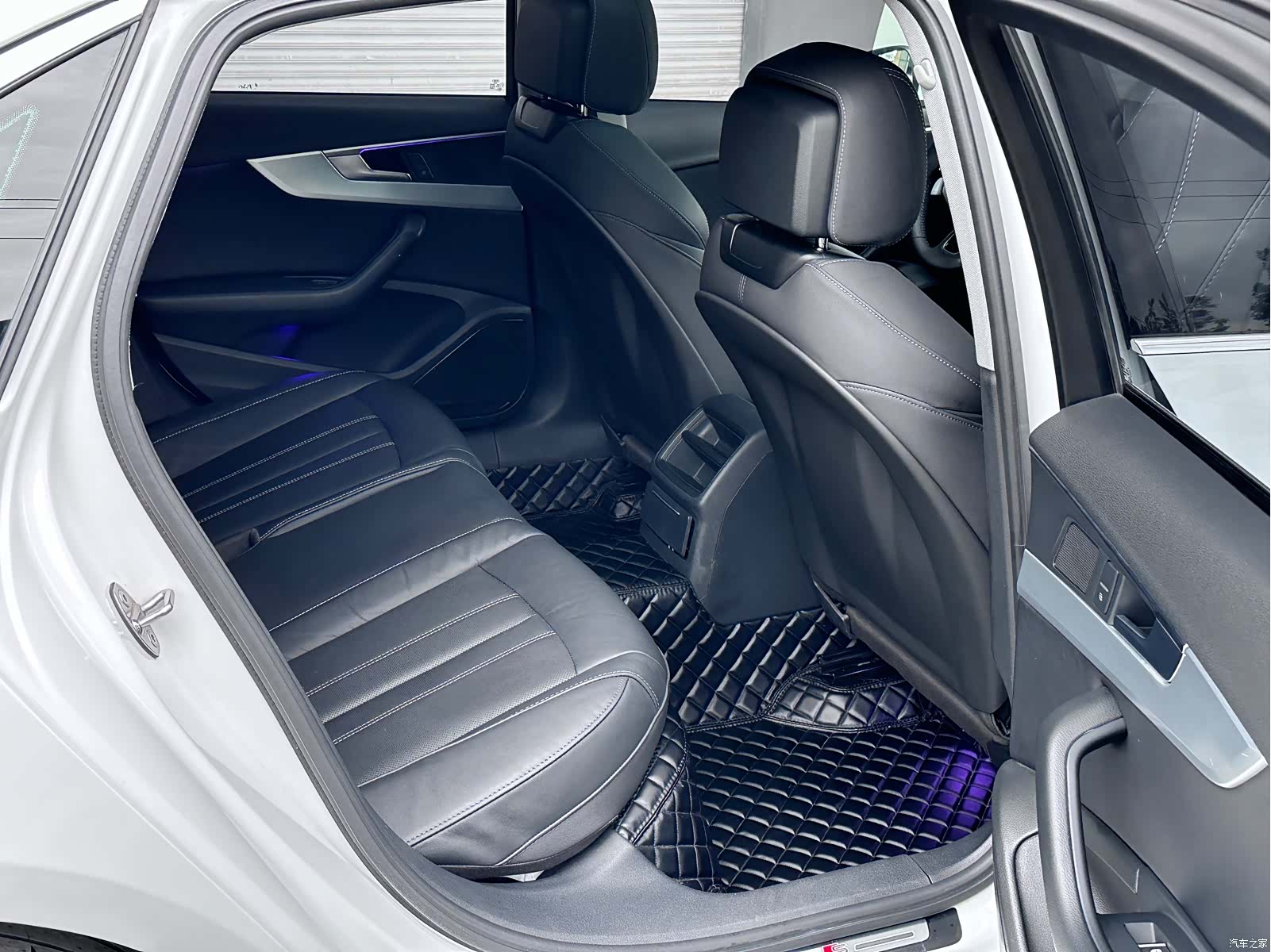 Audi A4L, 2021 13