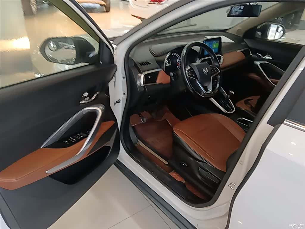 Wuling 510, 2017 16