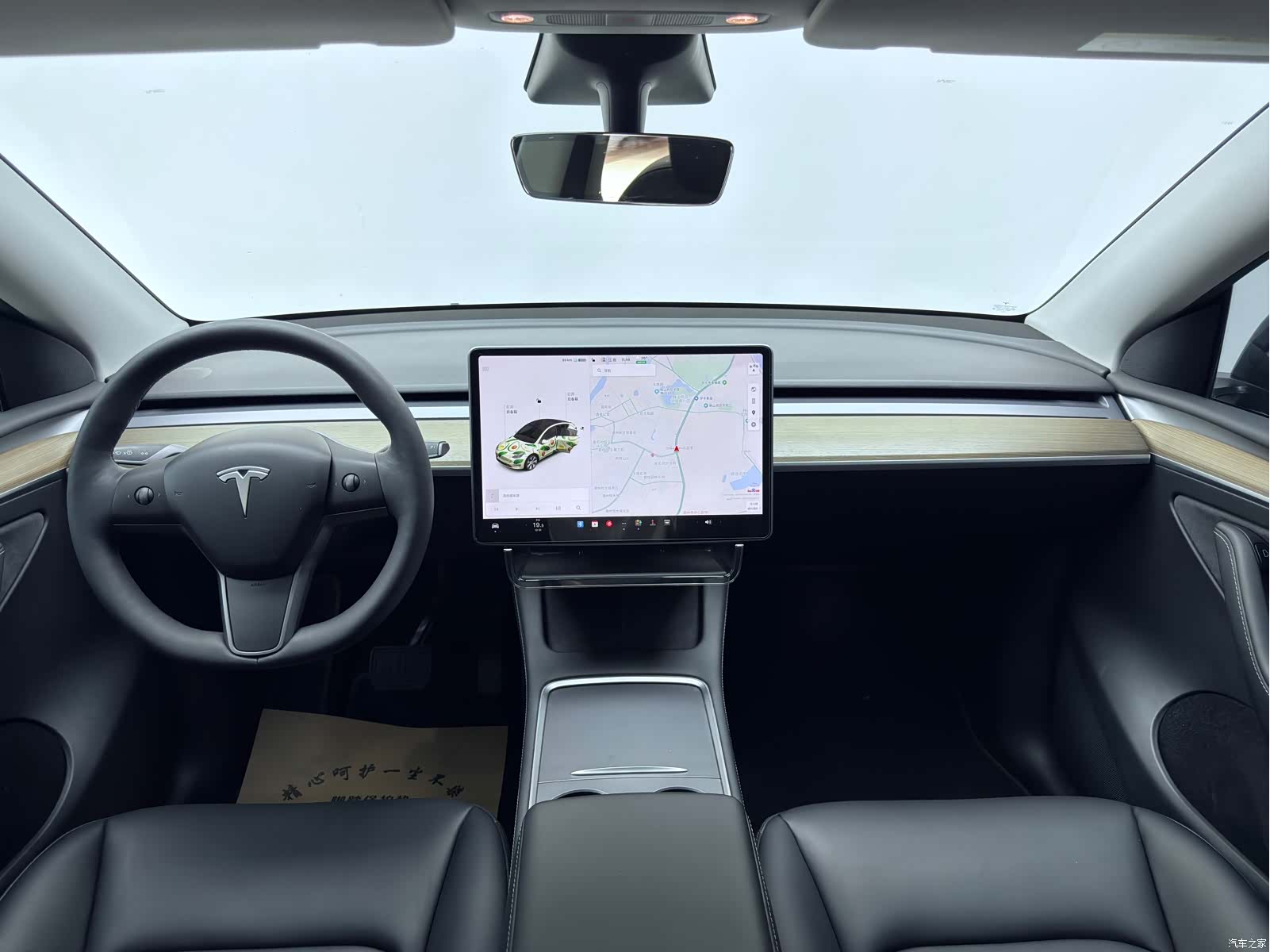 Tesla Model Y, 2021 все фото