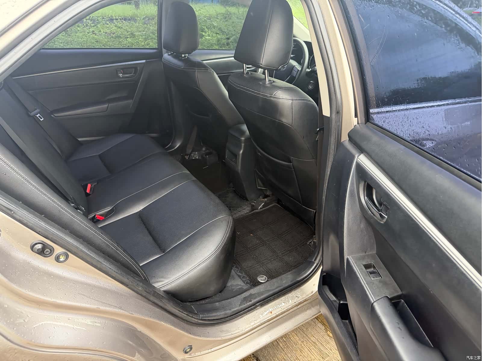 Toyota Corolla, 2015 9