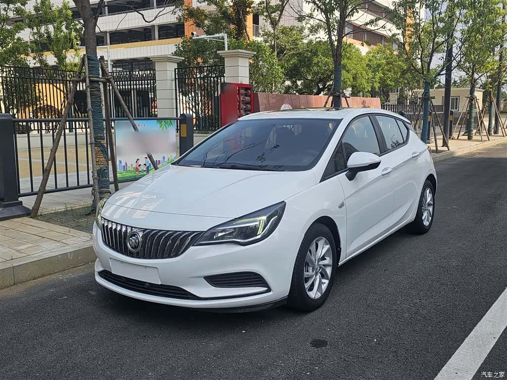 Buick Verano, 2017 2
