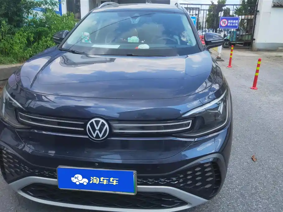 Volkswagen ID.6 CROZZ