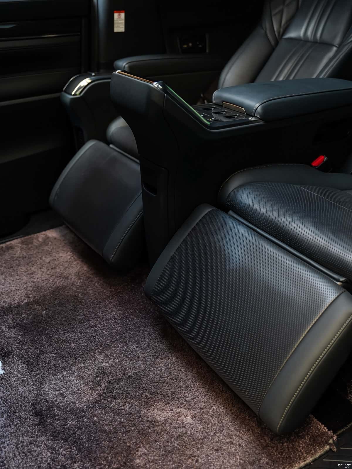 Lexus LM, 2021 10