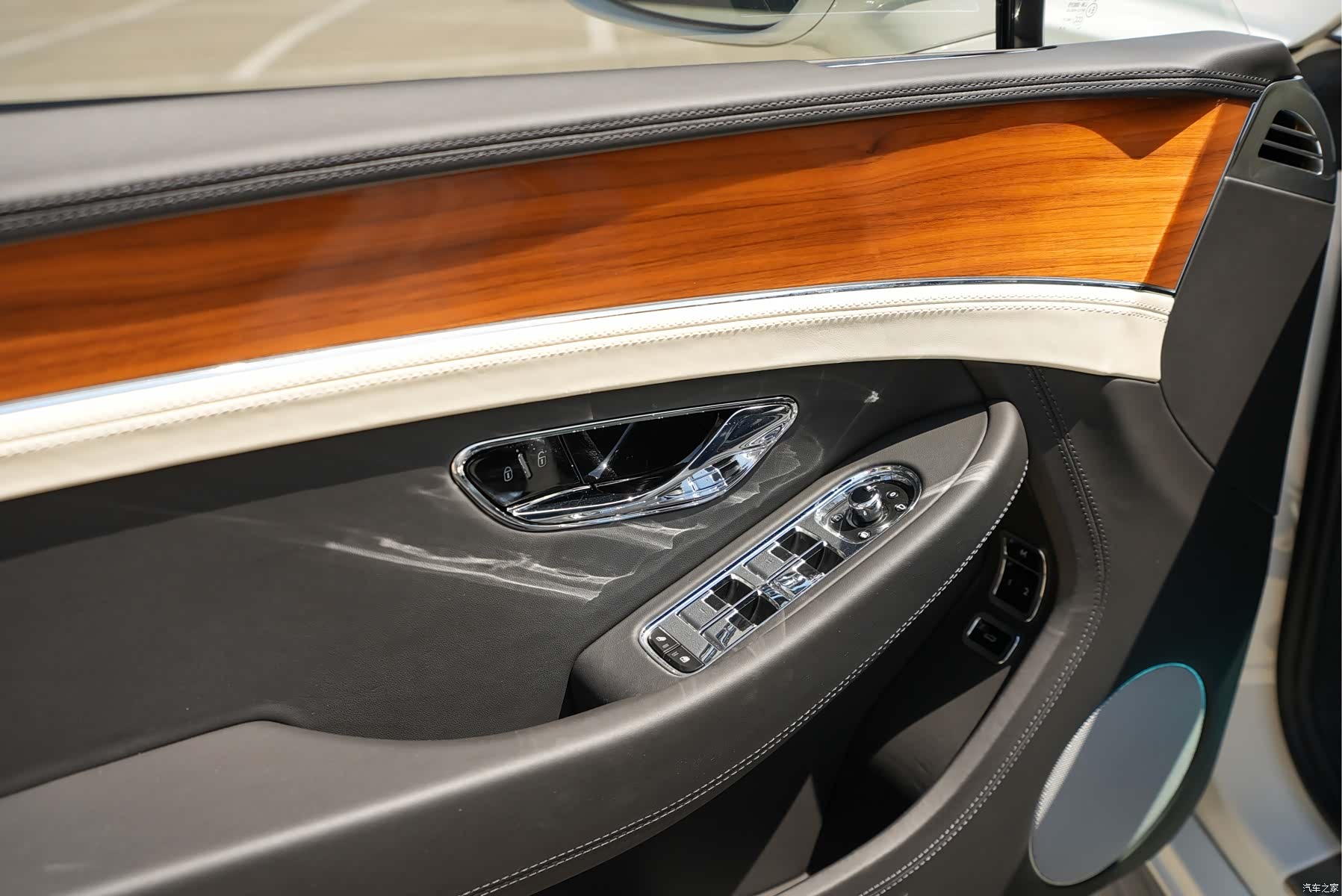 Bentley Continental GT, 2021 12