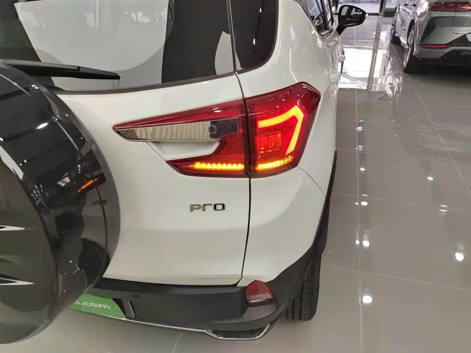 BYD Yuan Pro BYD Yuan Pro