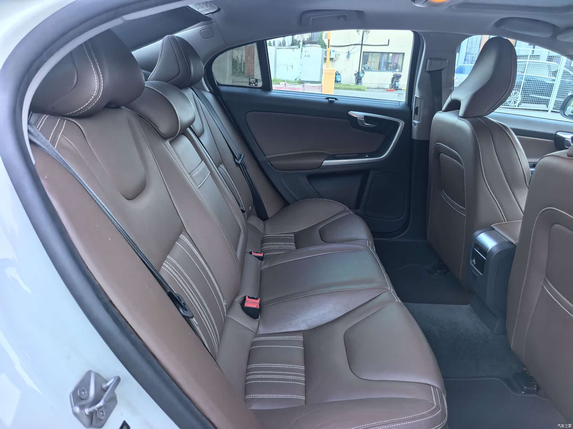 Volvo S60, 2015 21