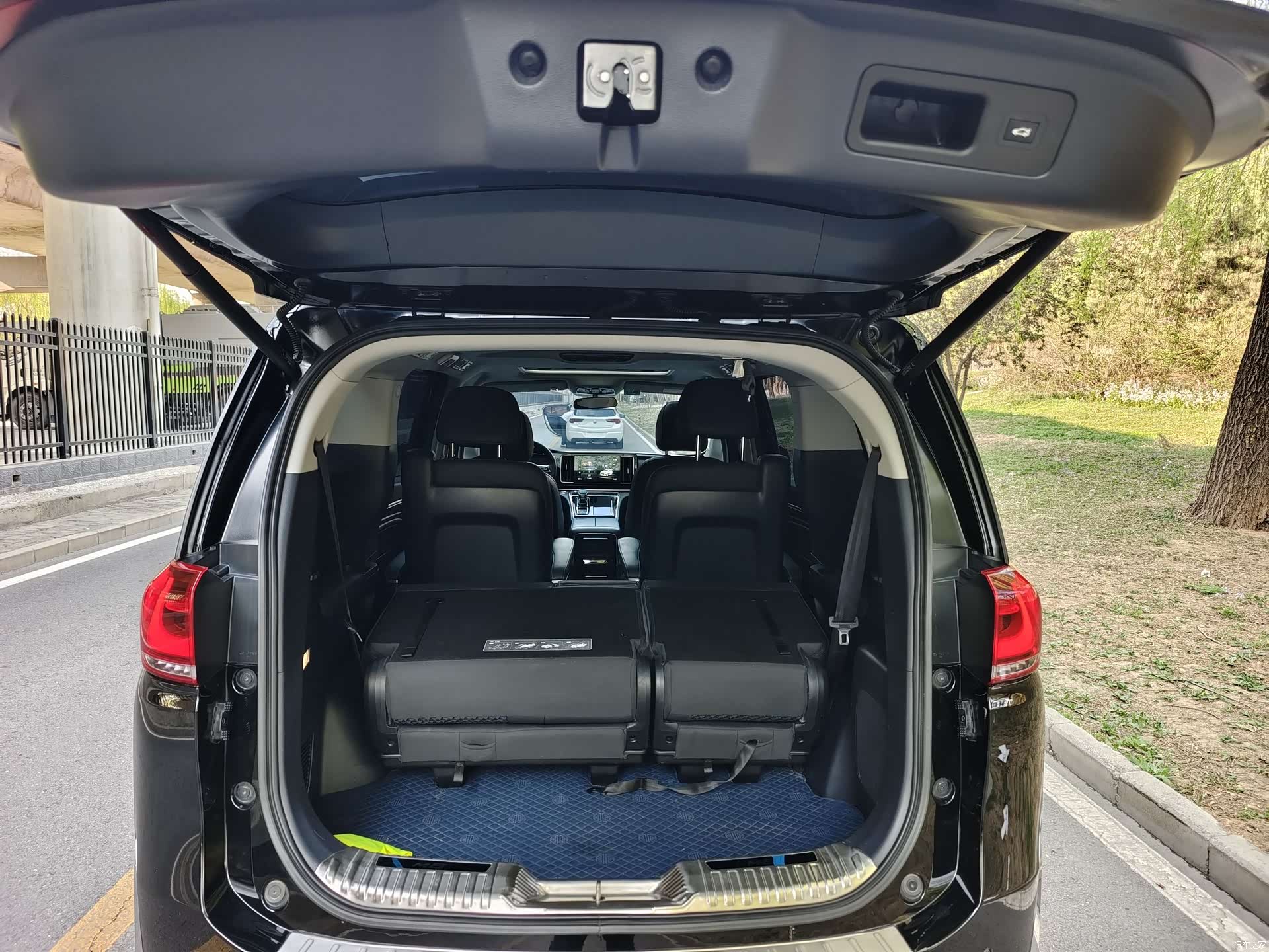 Trumpchi M8, 2023 13