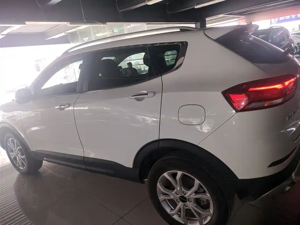 Haval H2s