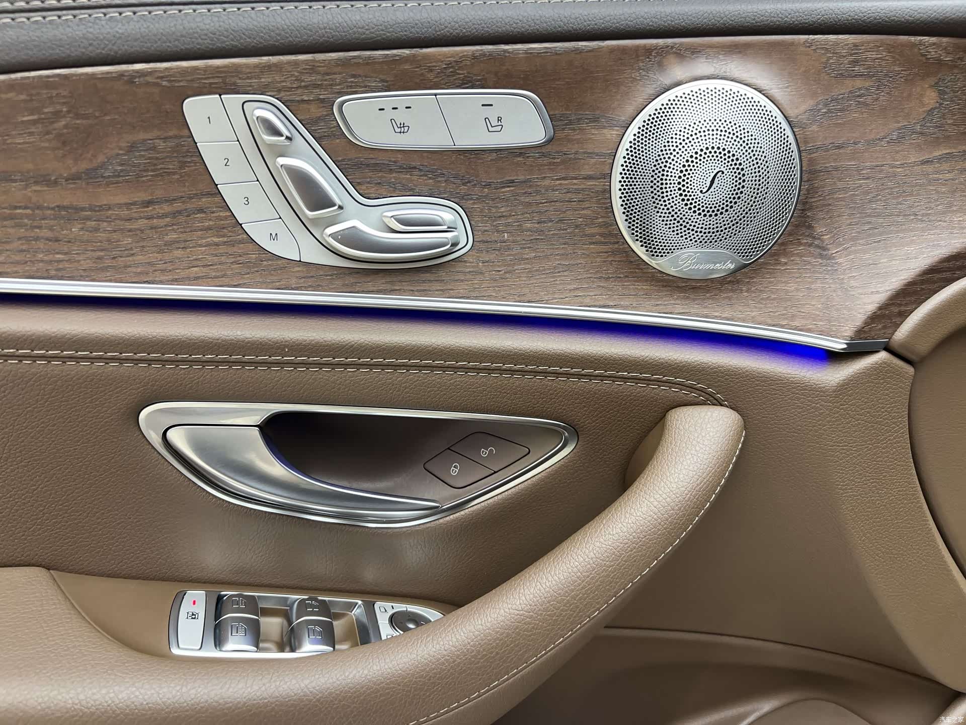Mercedes-Benz E-Class, 2023 15