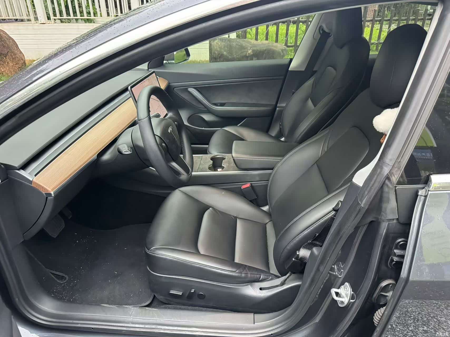 Tesla Model 3, 2020 6