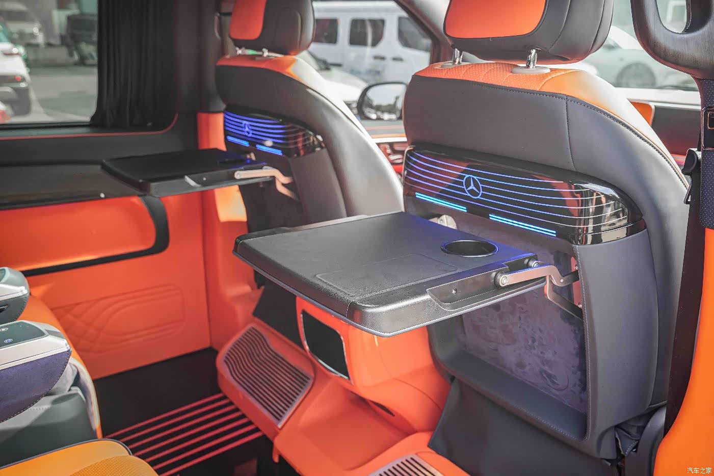 Mercedes-Benz 7, 2022 10