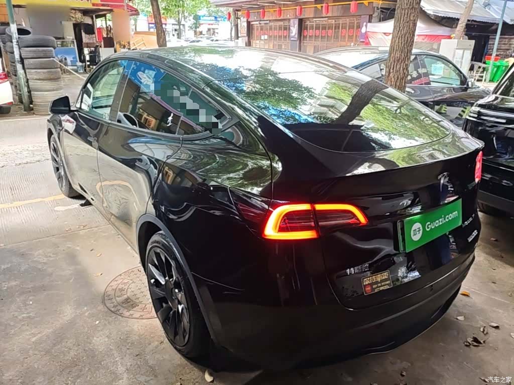 Tesla Model Y, 2022 все фото