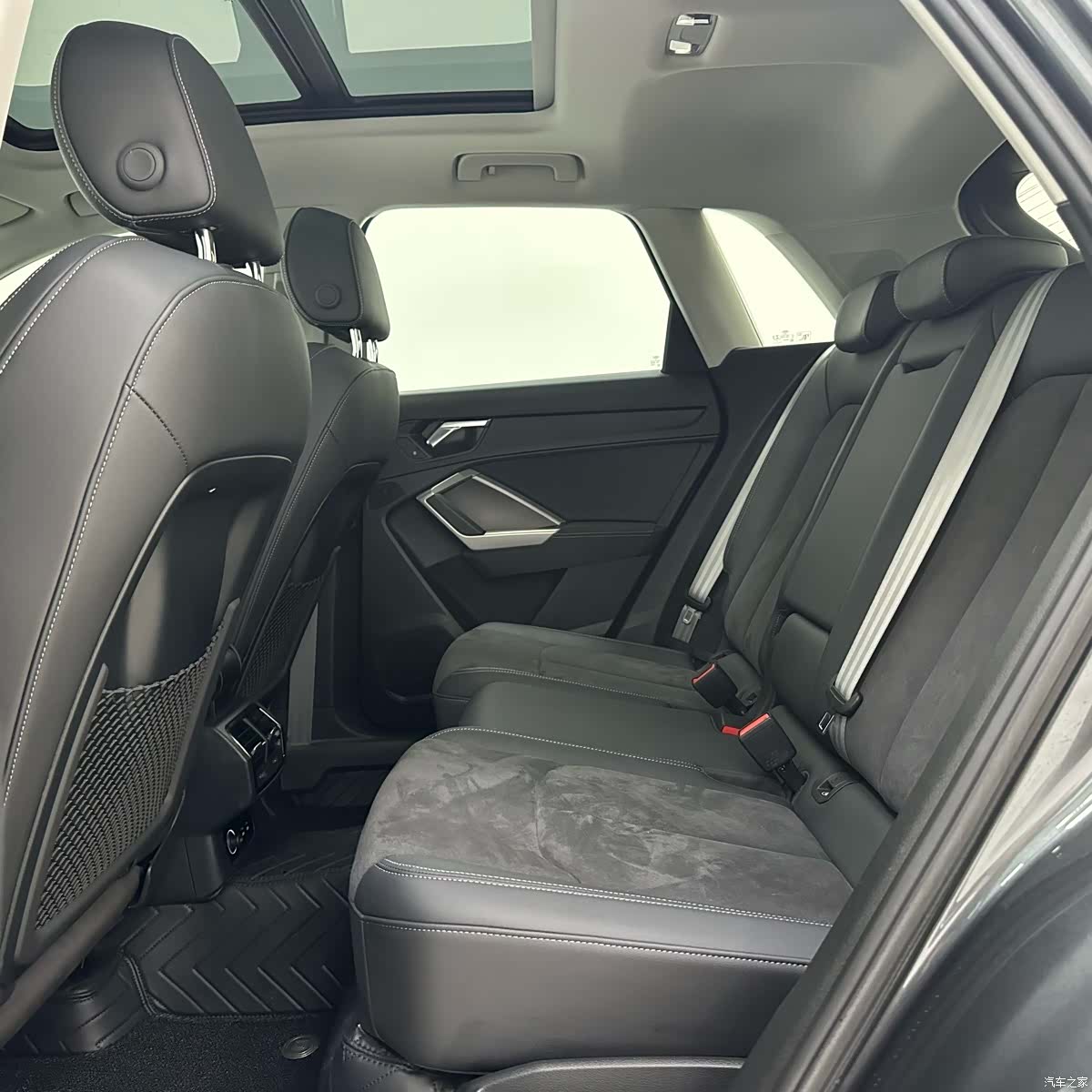 Audi Q3, 2022 8