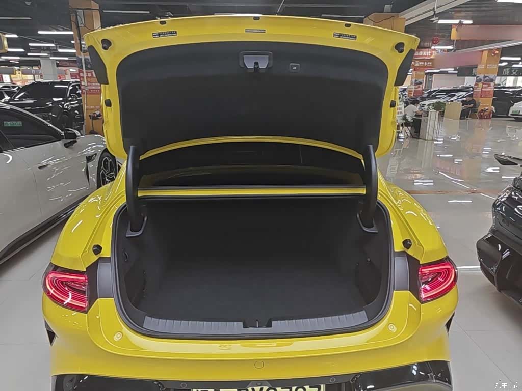 Xiaomi SU7, 2025 19