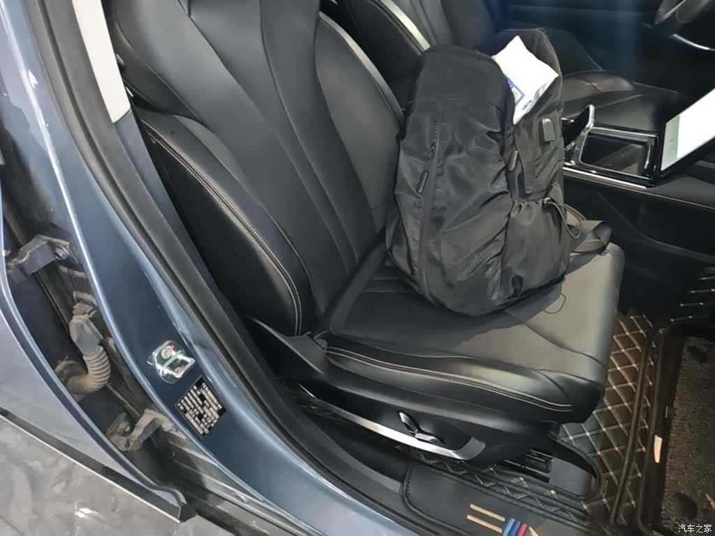 Xpeng P5, 2022 25