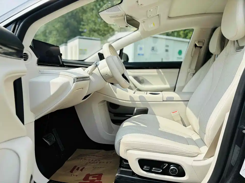 HarmonyOS Wisdom World R7