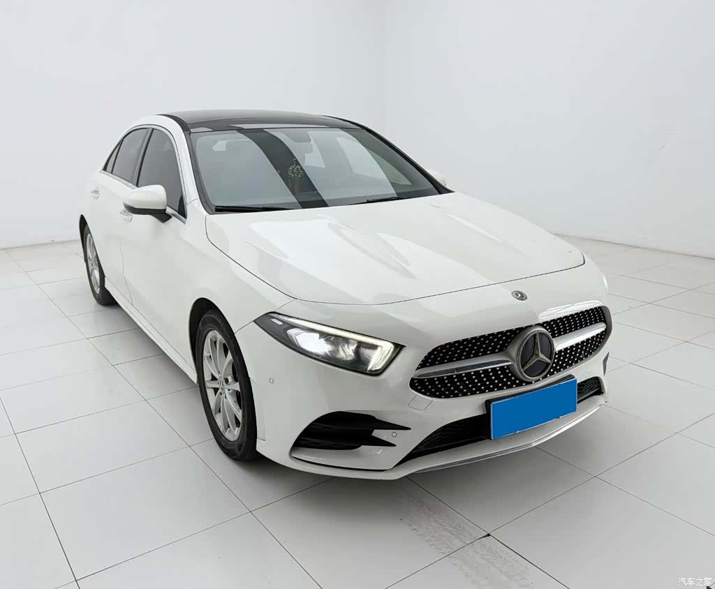 Mercedes-Benz A-Class, 2019 3