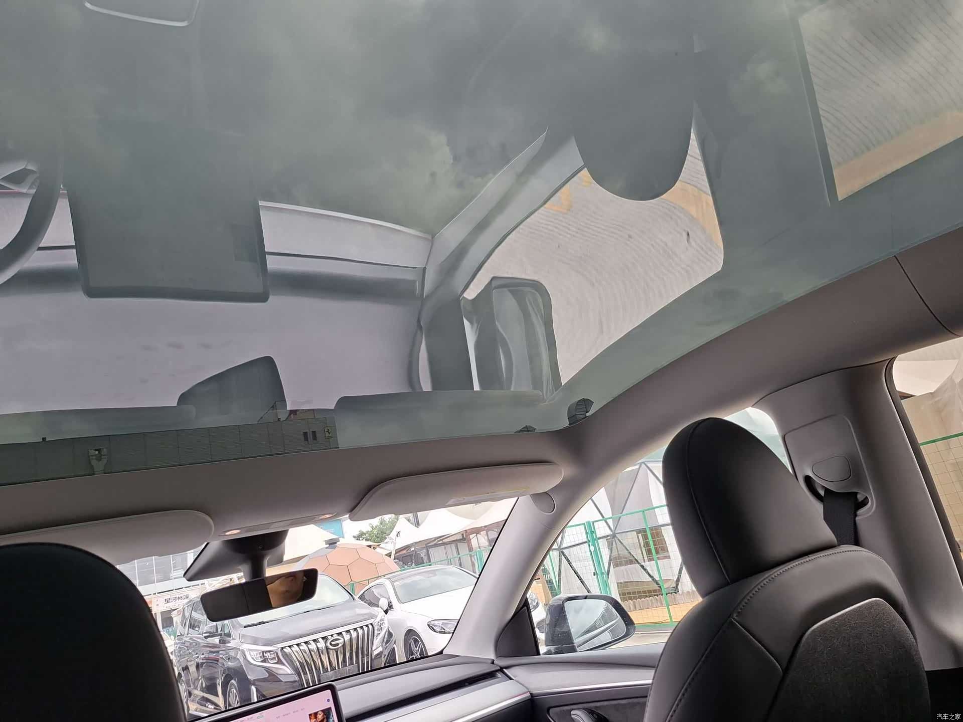 Tesla Model Y, 2024 13
