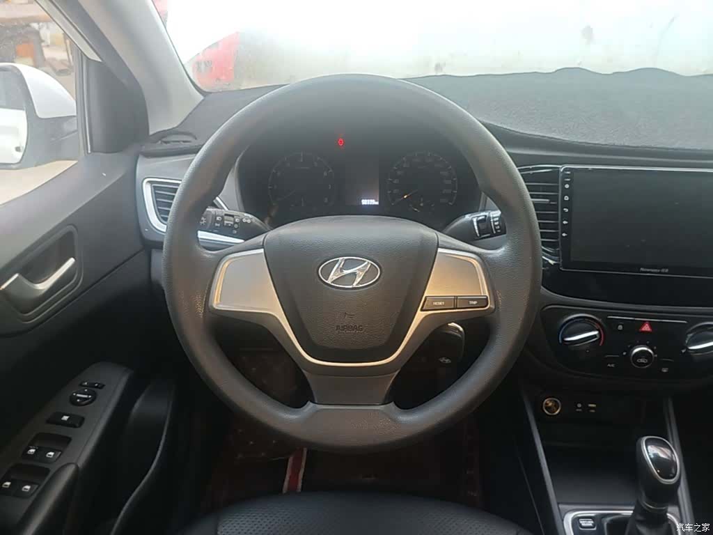 Hyundai GLS, 2017 11