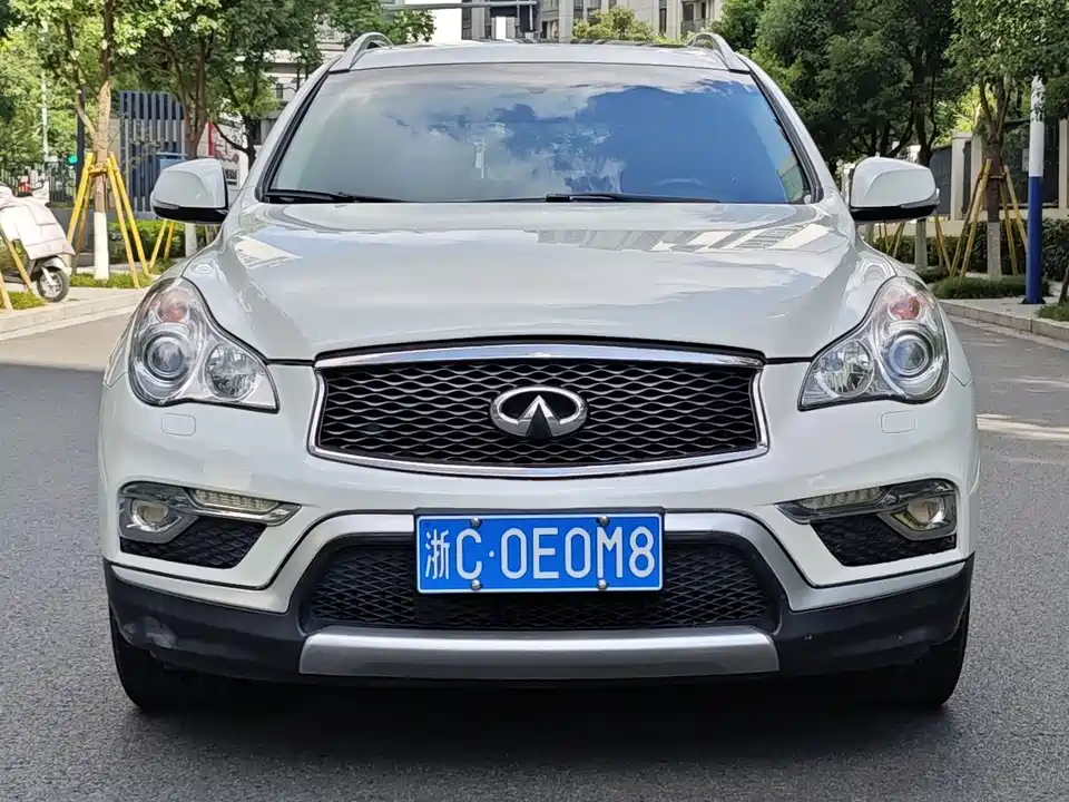 Infiniti QX50