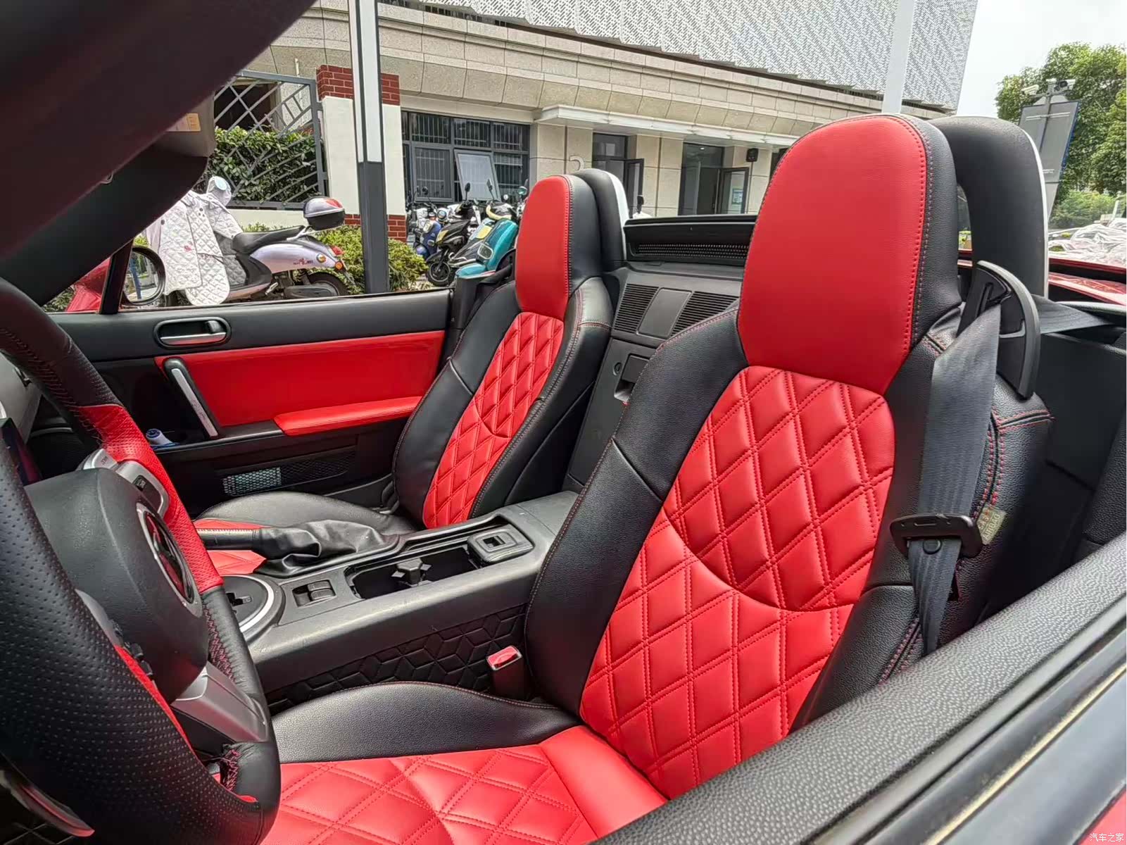 Mazda MX-5, 2011 9