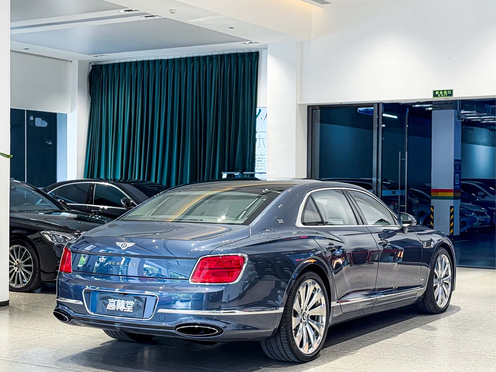 Bentley Flying Spur, 2020 3