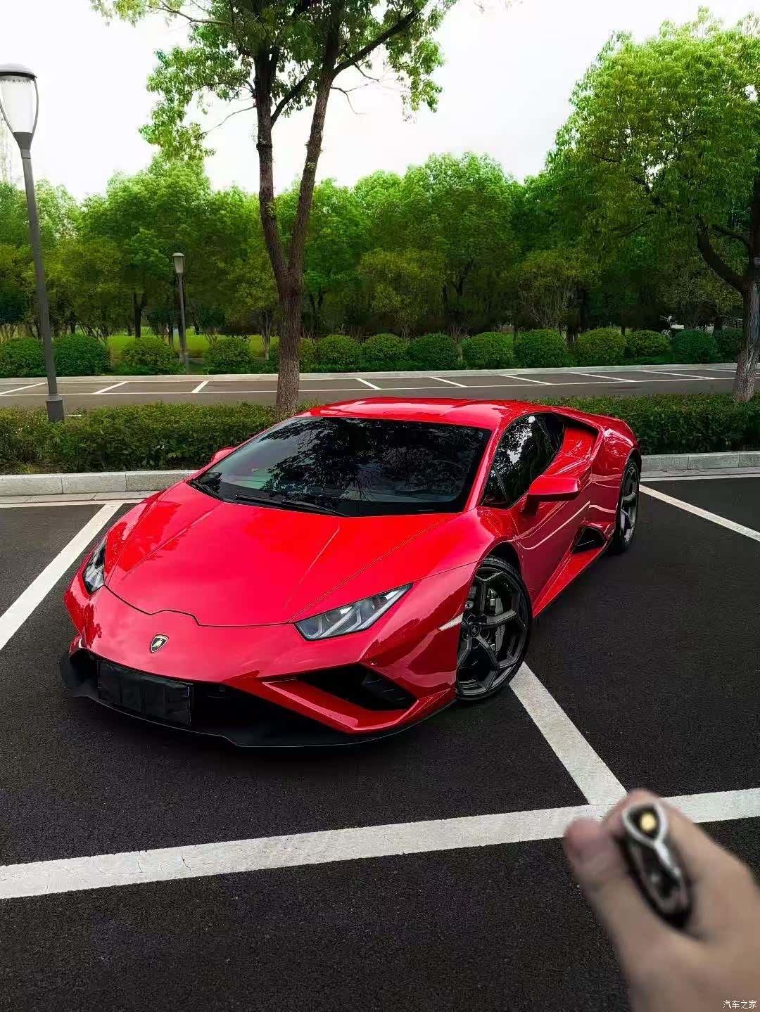 Lamborghini Huracán, 2021 1