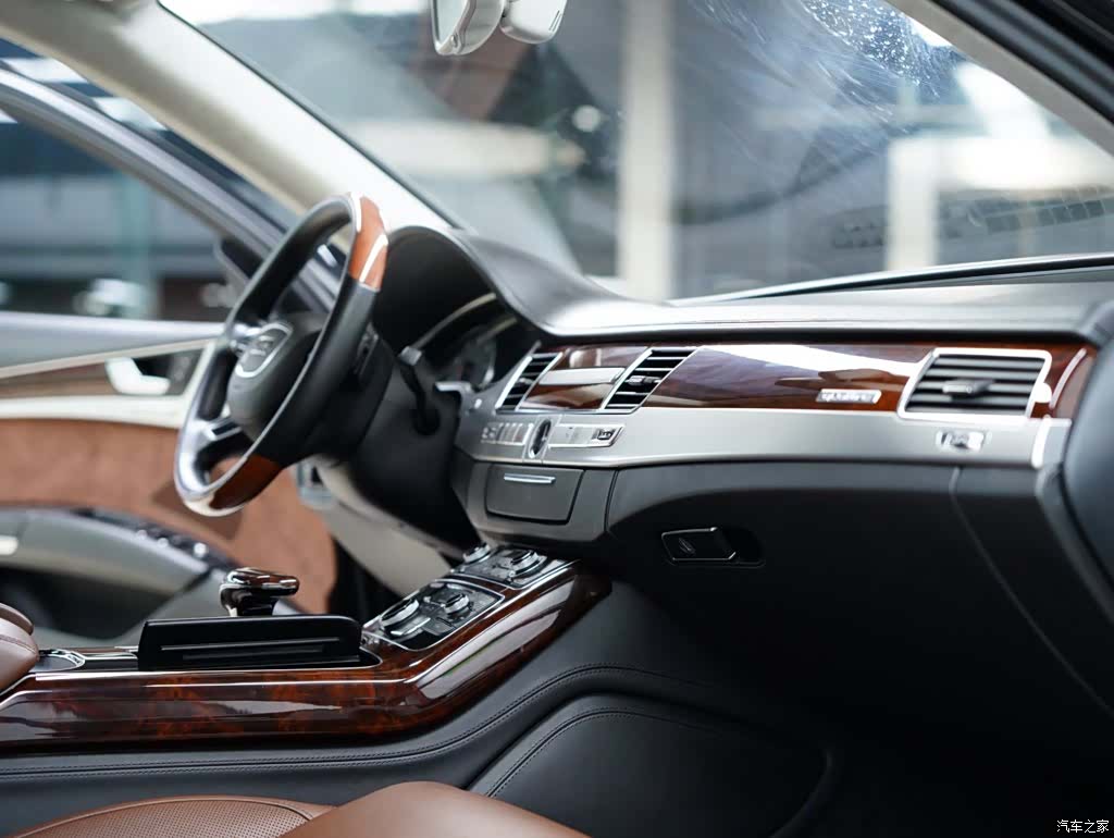 Audi A8L, 2013 41