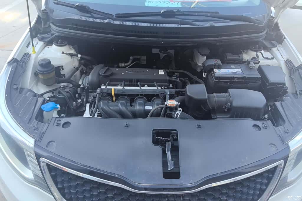 Kia K2, 2015 10