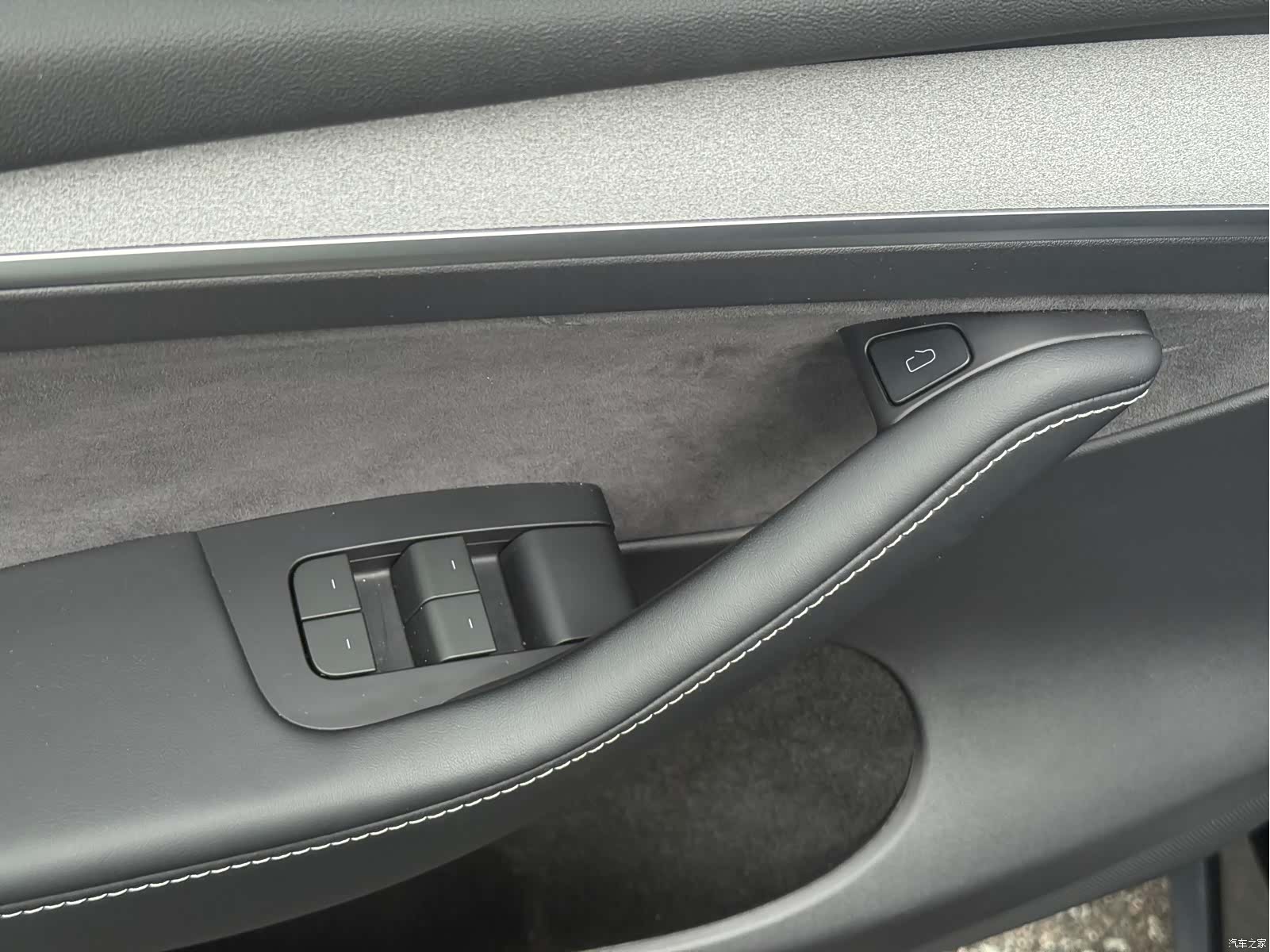 Tesla Model Y, 2023 7