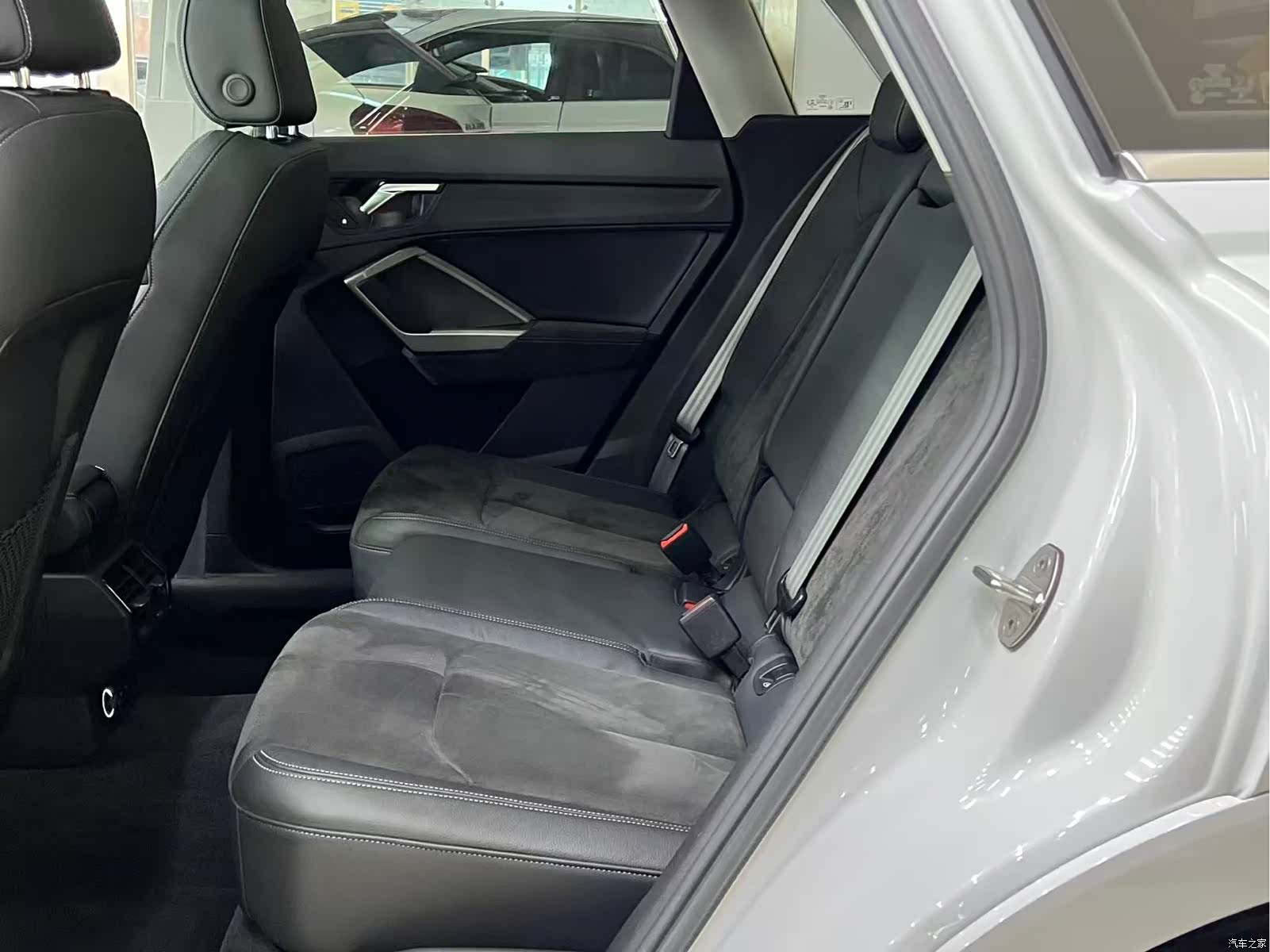 Audi Q3, 2022 13
