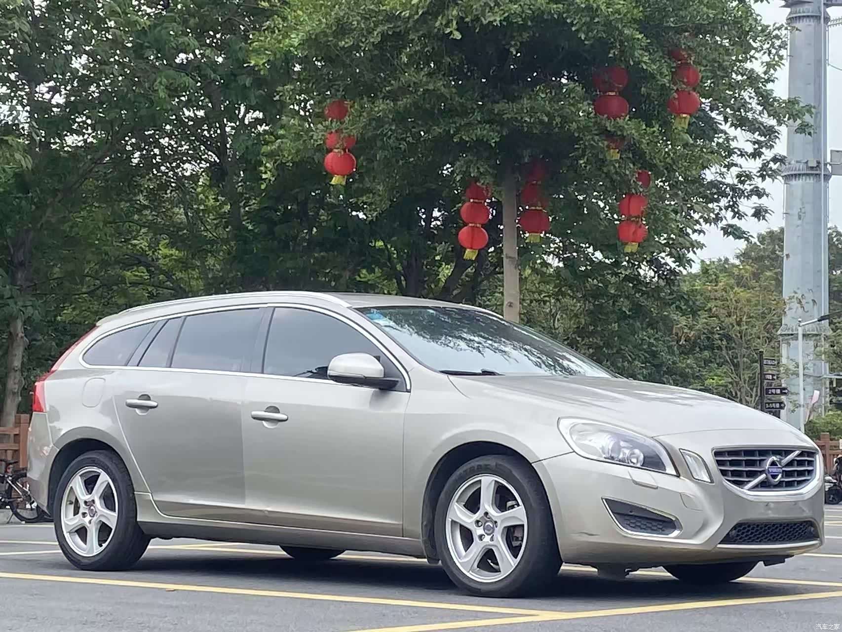 Volvo V60, 2013 3