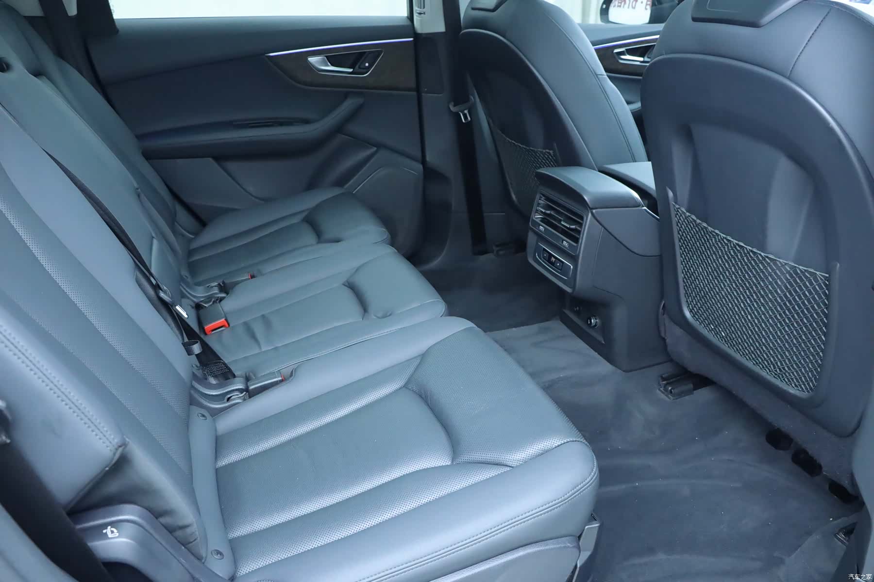 Audi Q7, 2023 13