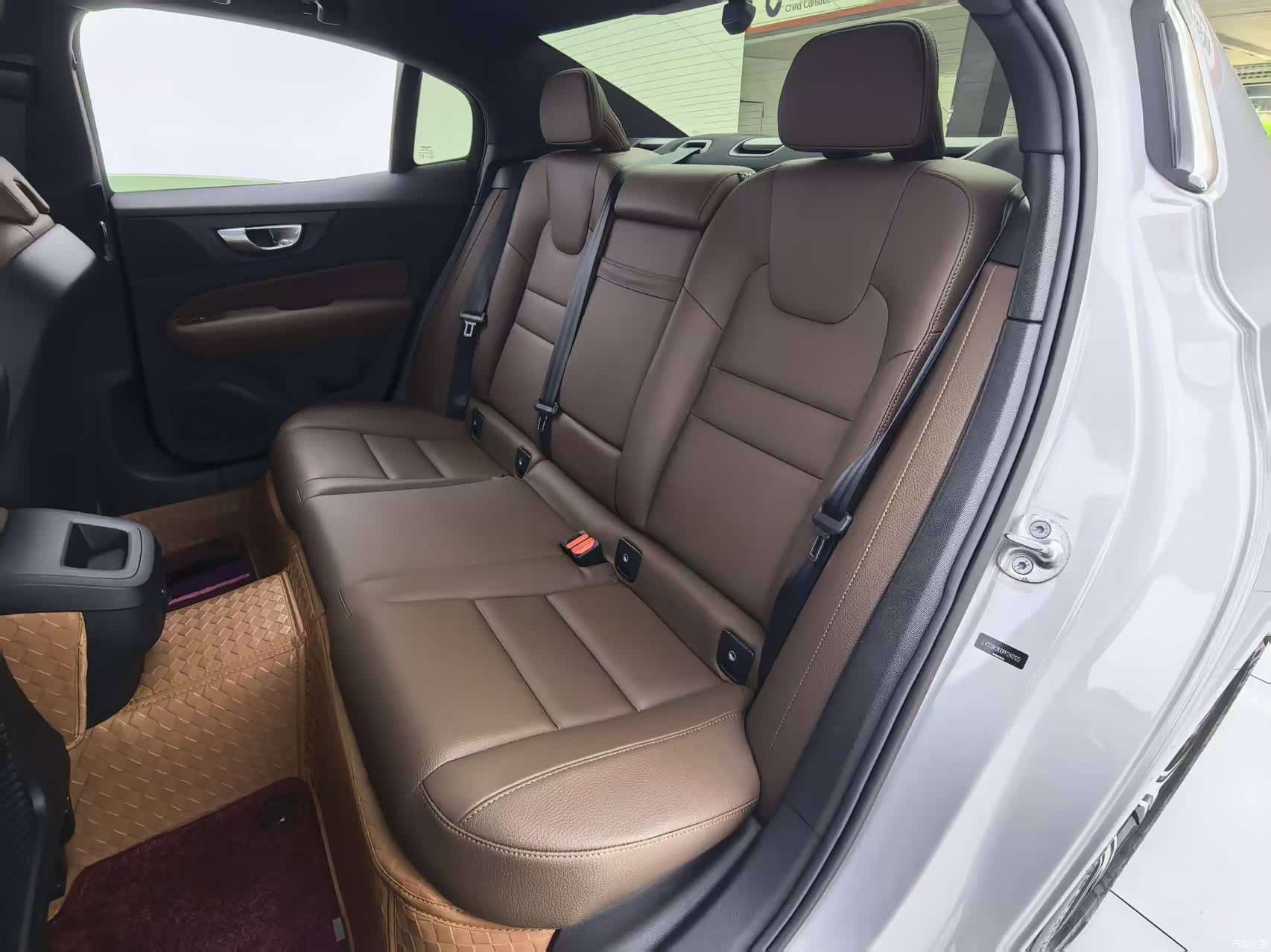 Volvo S60, 2023 8