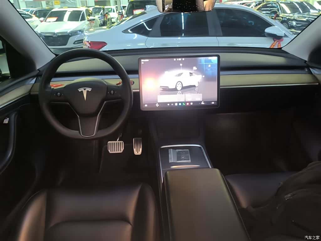 Tesla Model Y, 2023 10