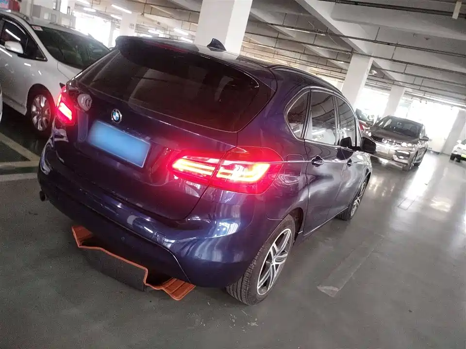 BMW 2 series station wagon